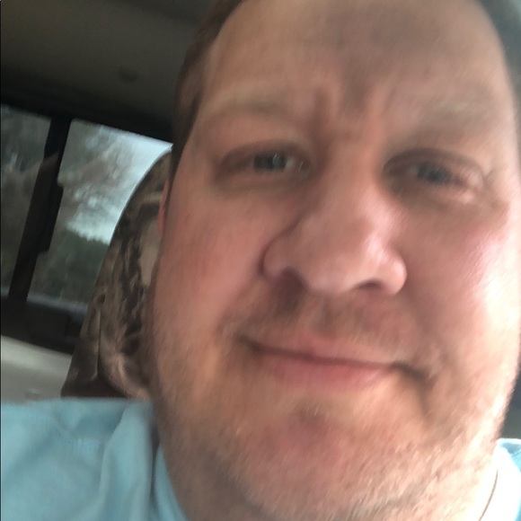 Meet your Posher, Lucas - Picture 1 of 1